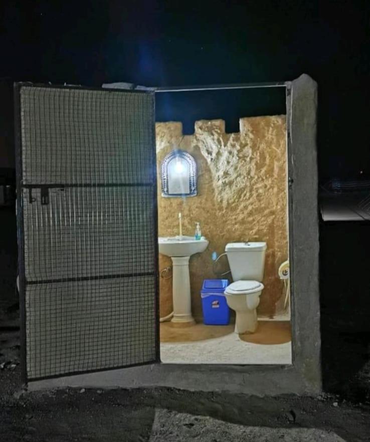 ホテル デザート ワンダーズ キャンプ Ḩawīyah エクステリア 写真